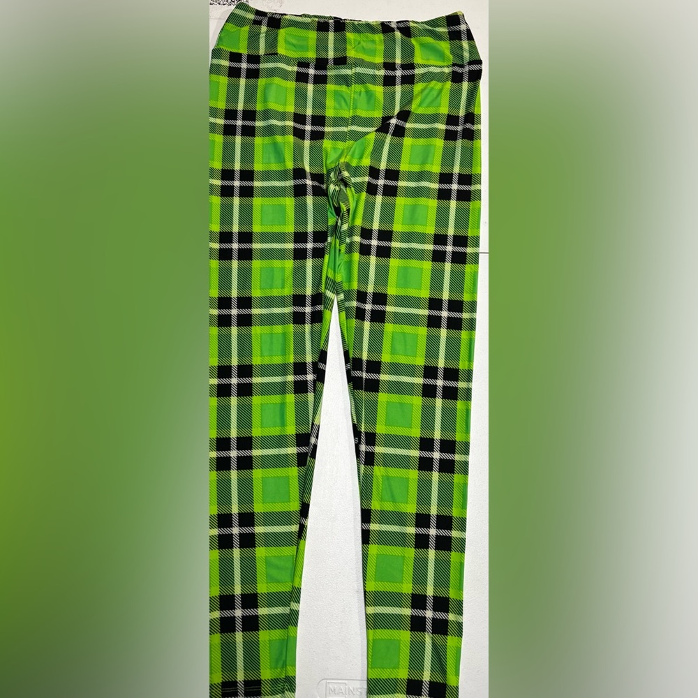 Lululemon Athletica Green Plaid Fabric Tall/Curvey 12-18